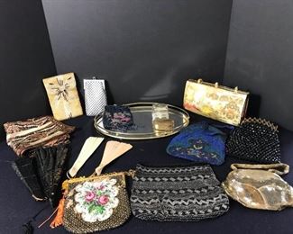 Handbag assortment https://ctbids.com/#!/description/share/331132