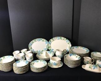 Dish set https://ctbids.com/#!/description/share/331138