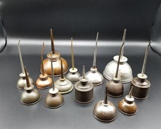 Old Oil Can Collection https://ctbids.com/#!/description/share/331150