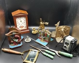 Vintage Decor, Camera and More https://ctbids.com/#!/description/share/331154