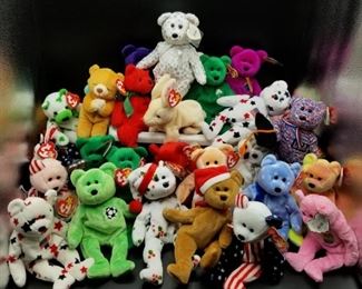 A Bunch of Beanie Babies https://ctbids.com/#!/description/share/331158