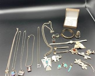 Collection of Silver Pieces https://ctbids.com/#!/description/share/331172