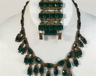 Antique Necklace & Bracelet Set https://ctbids.com/#!/description/share/328606
