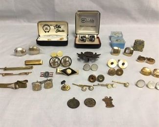 Vintage Men's Jewelry https://ctbids.com/#!/description/share/329102