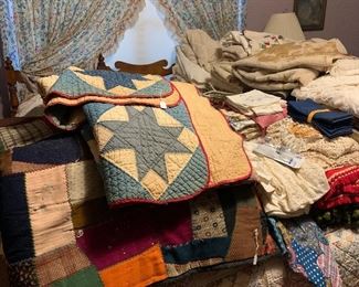Textiles, linens, and quilt