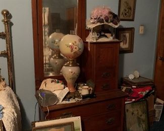 Antique dresser with Gone with the Wind lamp