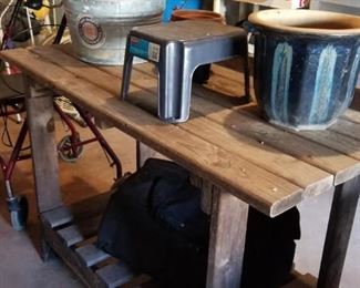 Rolling garden potting bench