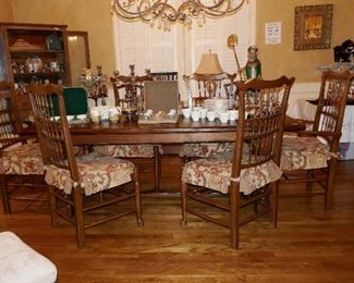 Fine Country French Dining Table and Chairs