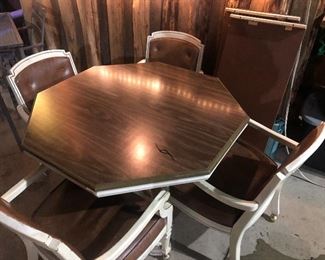 Mid century modern table, wheels have rollers