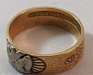 Old Engraved 14K Gold Masonic Ring(7 Grams)