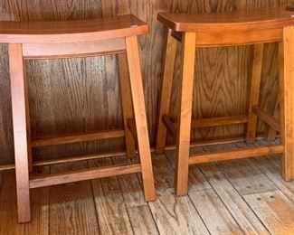 1 of 4 matching counter stools