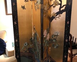 Gorgeous 1980s Japanese black lacquer and gold leaf room screen.

Modeled on 1920’s Art Deco design