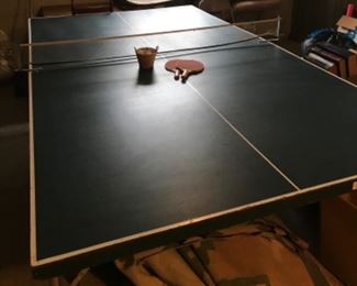 Ping pong table 