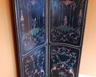 Large Chinese Screen