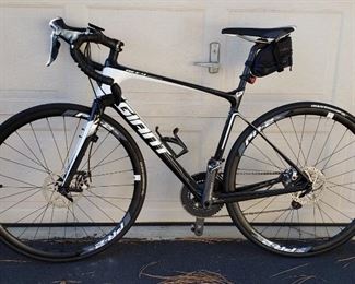 2017 Giant defy advance road bike