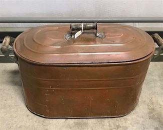 Large Copper Kettle w/Lid - excellent condition