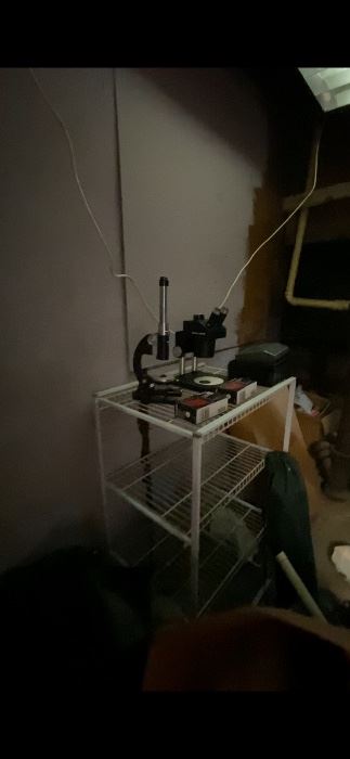 Microscope