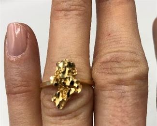 Jewelry - 14k Gold Ring
