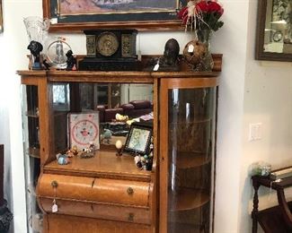 Vintage display cabinet
Bev Doolittle “ Calling the Buffalo”