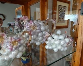 Royal Bayreuth (satin grapes)