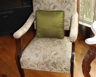 Arm chair on wheels