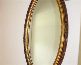 Oval mirror 