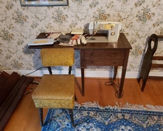 Sewing machine and sewing chair