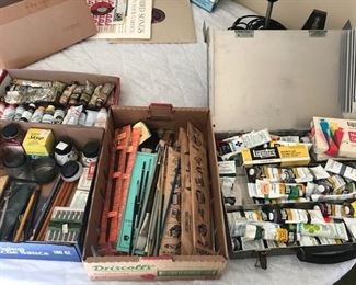 Art supplies/paints