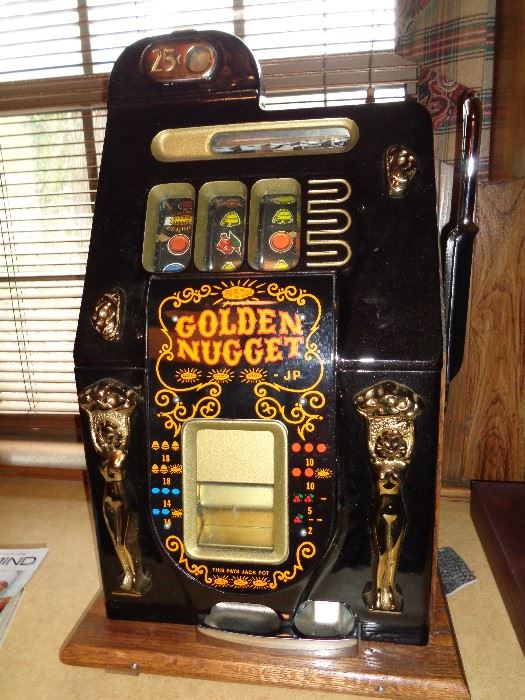 slot machine by Mills