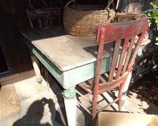 vintage table w/2 chairs