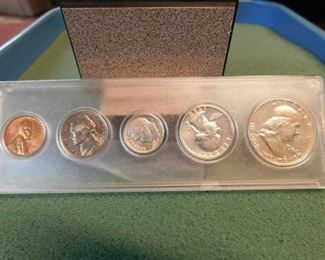 Lot 78. 1960 Set(Uncirculated)