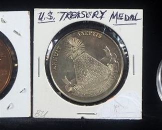 2001 P Capital Visitors Center Commemorative Half Dollar, US Treasury Medal And Franklin D. Roosevelt Commemorative Coin