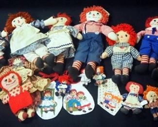 Raggedy Ann And Andy Dolls, Bibs And Handkerchief Collection, Total Qty 19 Pieces