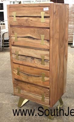 Modern Design Style SOLID Mahogany Wood 5 Drawer Lingerie Chest with Brass Bow Tie Decorations and Metal Legs

Auction Estimate $200-$400 – Located Inside 