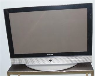PLASMA TV.