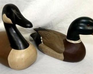 SIGNED BOYDS COLLECTION DUCK DECOYS 