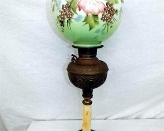 VICTORIAN PARLOR OIL LAMP LAMP 