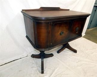 VIEW 2 UNUSUAL CURVED SIDES, SPLASH 