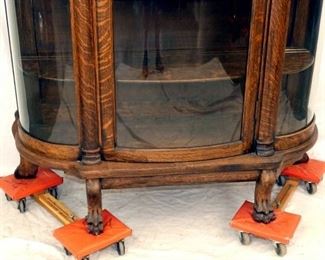 VIEW 3 W/ CLAW FEET OAK  CHINA 