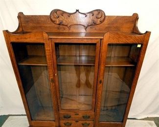 VIEW 2 W/ CALARY AND CARVINGS 