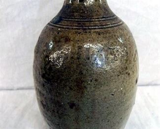 VIEW 2 FRONT 1QT JM HAYS JUG 
