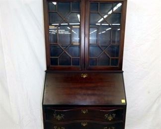 MAH.BROKEN ARCH SECRETARY 