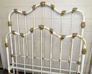 ORNATE FULL SIZE IRON BED 
