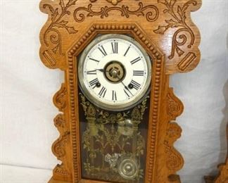 VIEW 2 ORNATE OAK KITCHEN CLOCK 