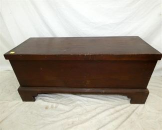 40IN PRIM. PINE BLANKET CHEST 