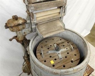 VIEW 2 W/ ORIG. WRINGER 