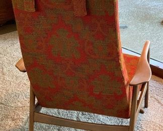 Mid-Century Modern Folke Ohlsson  Reclining Lounge Chair w/ Ottoman	40x30x30in	HxWxD
