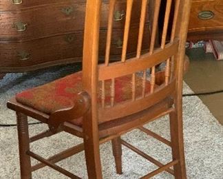 4pc Antique American Chairs	41x17x18in   Seat Height: 19in	HxWxD
