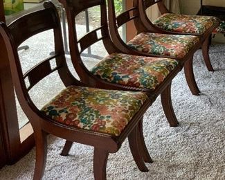 4pc Mahogany Duncan Phyfe Style Slope Chairs	32x18x21in seat height: 17.5in	HxWxD
