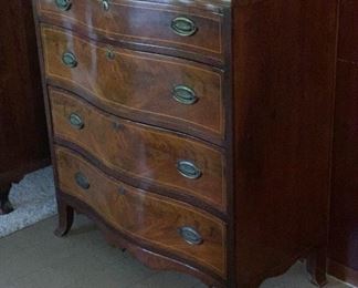 Antique 1880s Flame Mahogany 4-Drawer Dresser	39x37x19.5in	HxWxD
